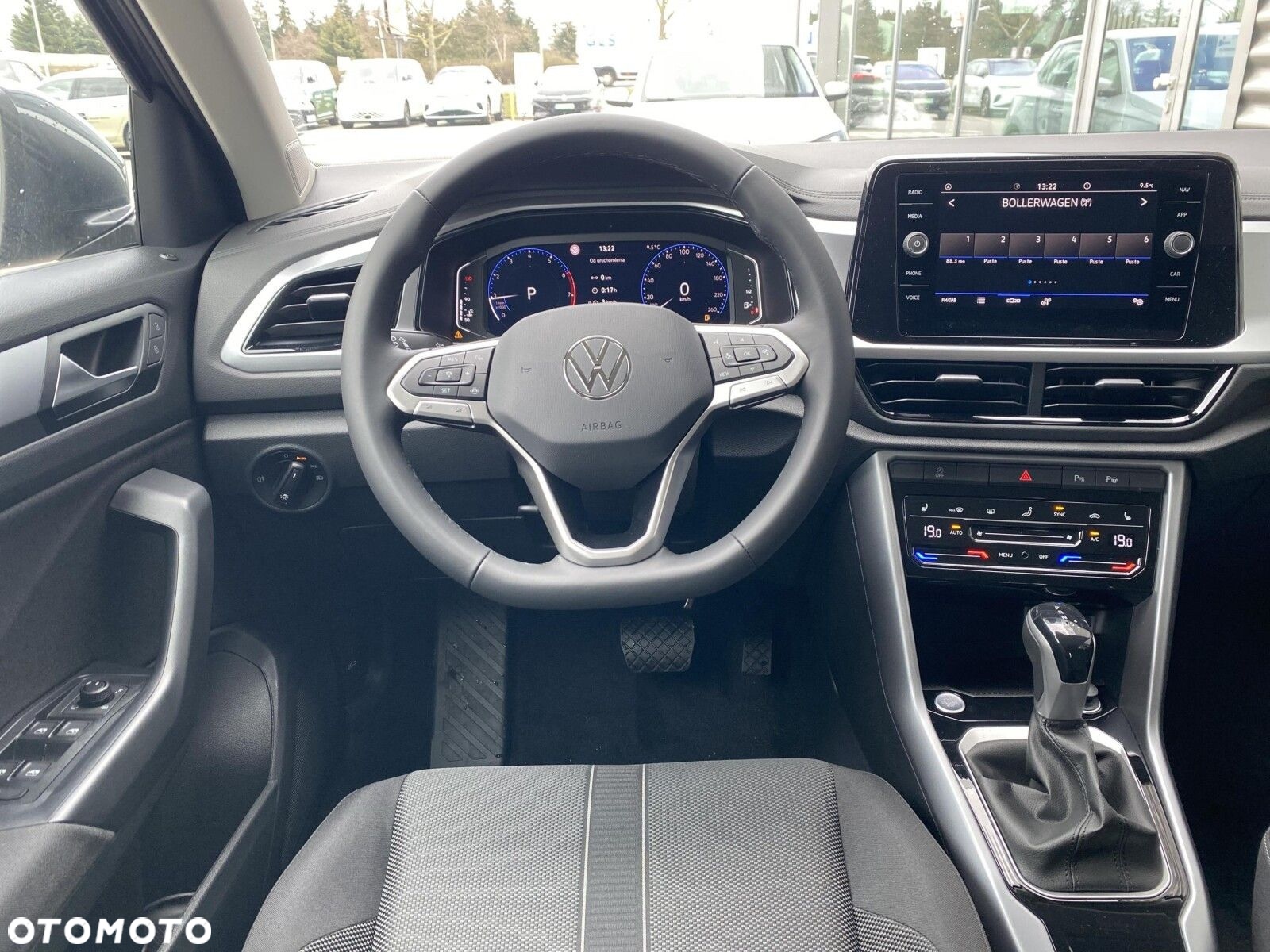 Volkswagen T-Roc - 28