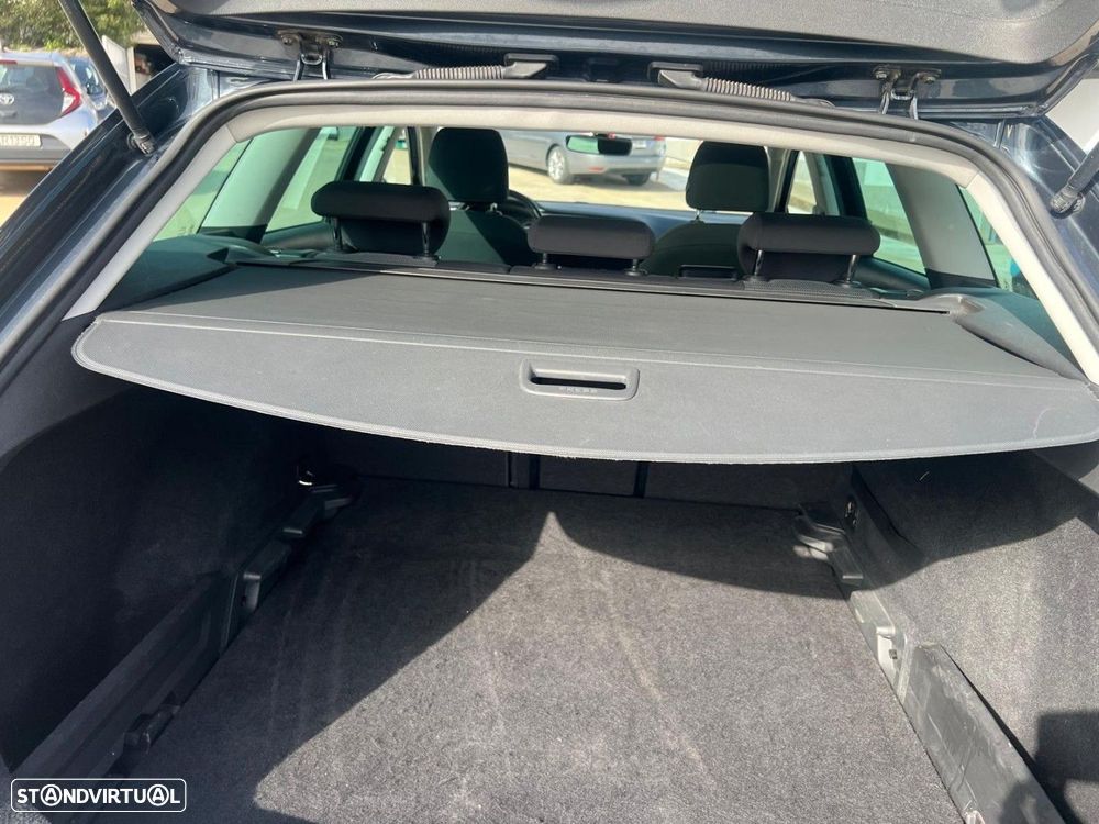 SEAT Leon ST 1.6 TDI Style DSG S/S - 9