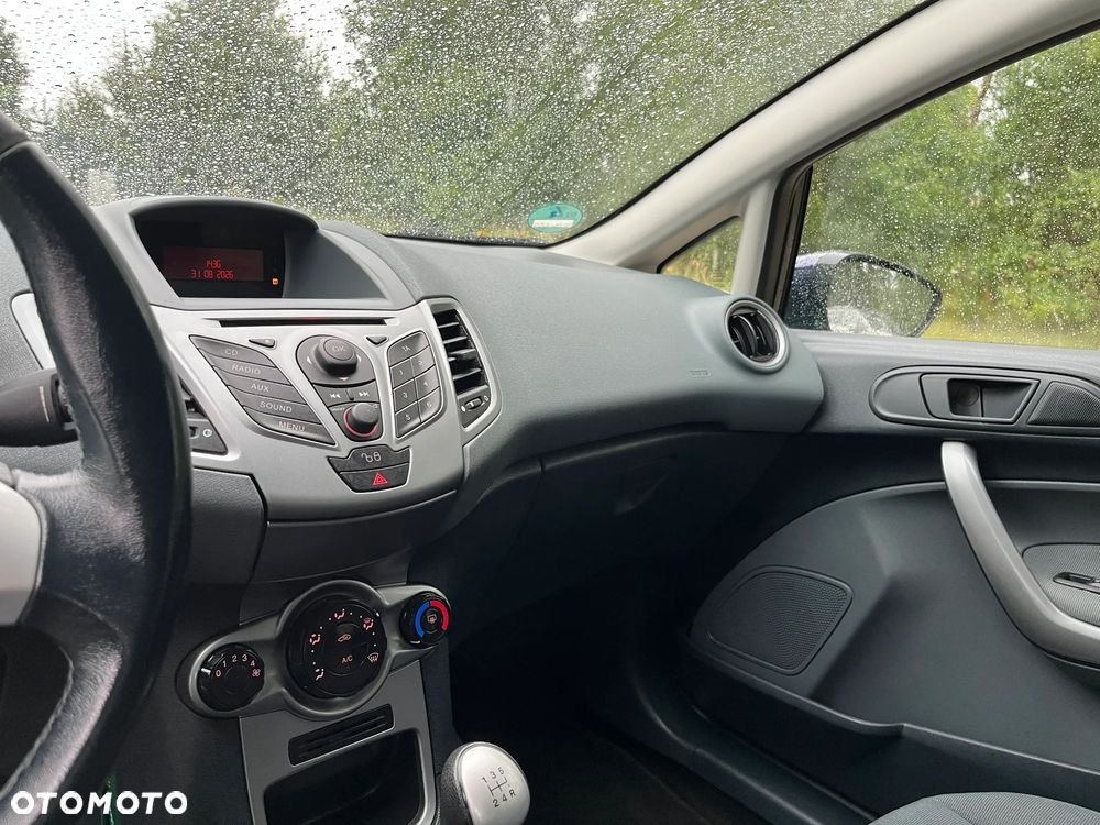 Ford Fiesta 1.25 Celebration - 12