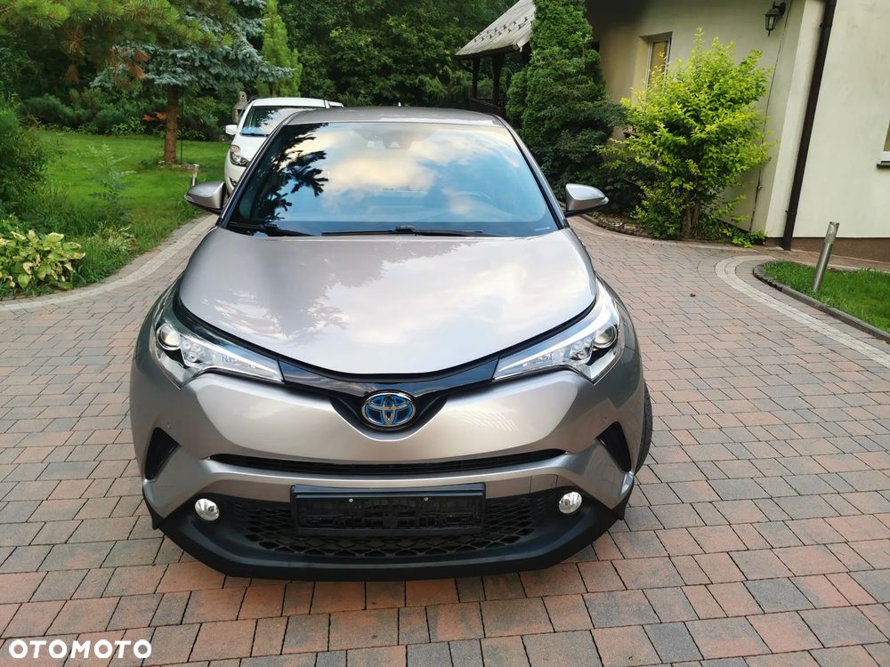 Toyota C-HR Lounge - 2