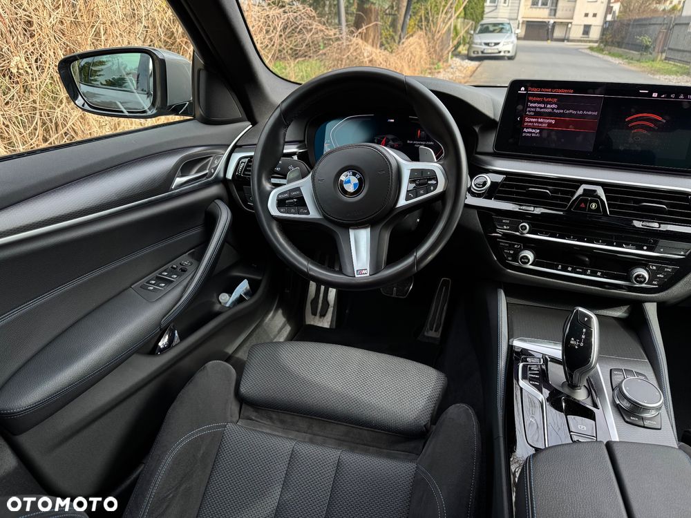 BMW Seria 5 518d M Sport sport - 16