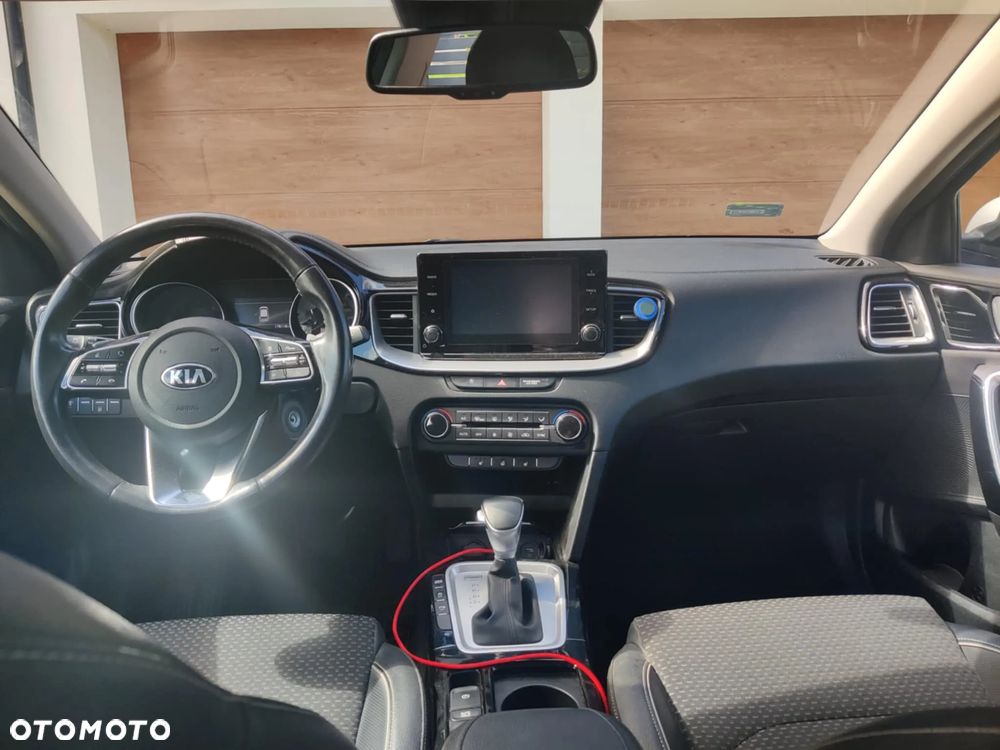 Kia Ceed 1.6 CRDi SCR L DCT - 19