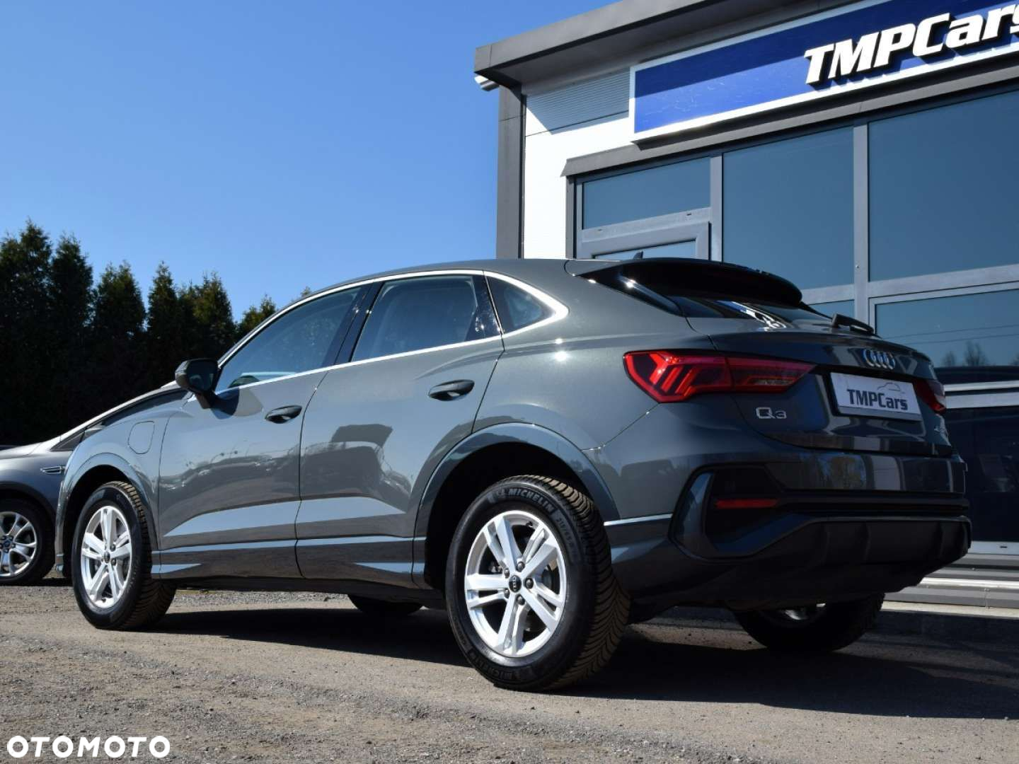 Audi Q3 Sportback - 4