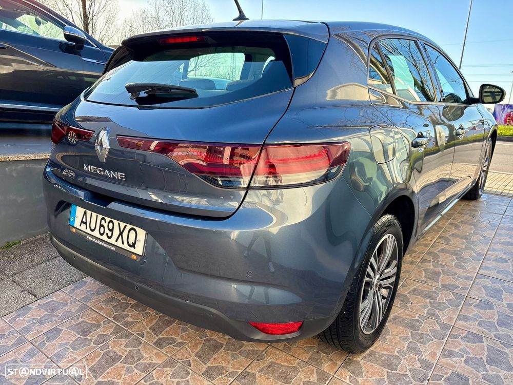 Renault Mégane 1.5 Blue dCi Intens - 3