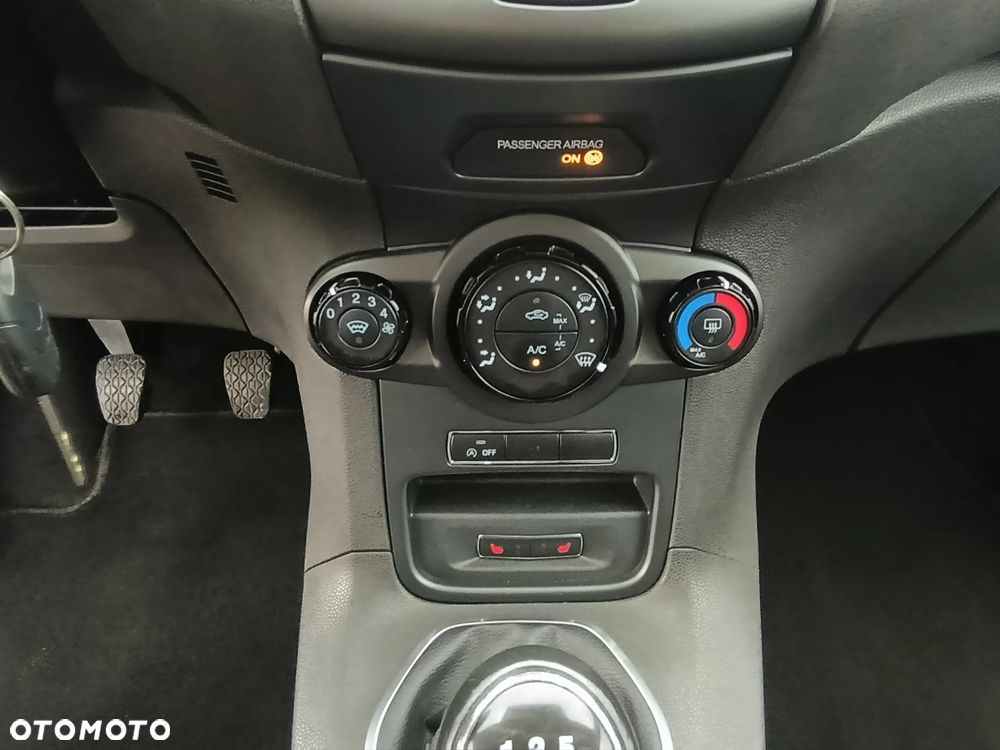 Ford Fiesta 1.0 Ambiente - 22
