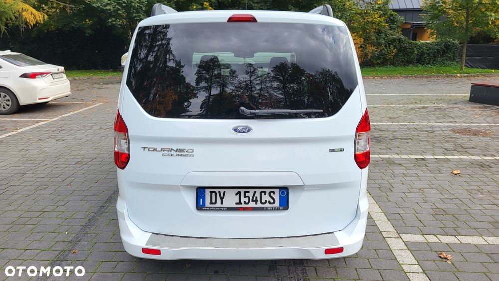 Ford Tourneo Courier 1.0 EcoBoost S&S Ambiente - 4