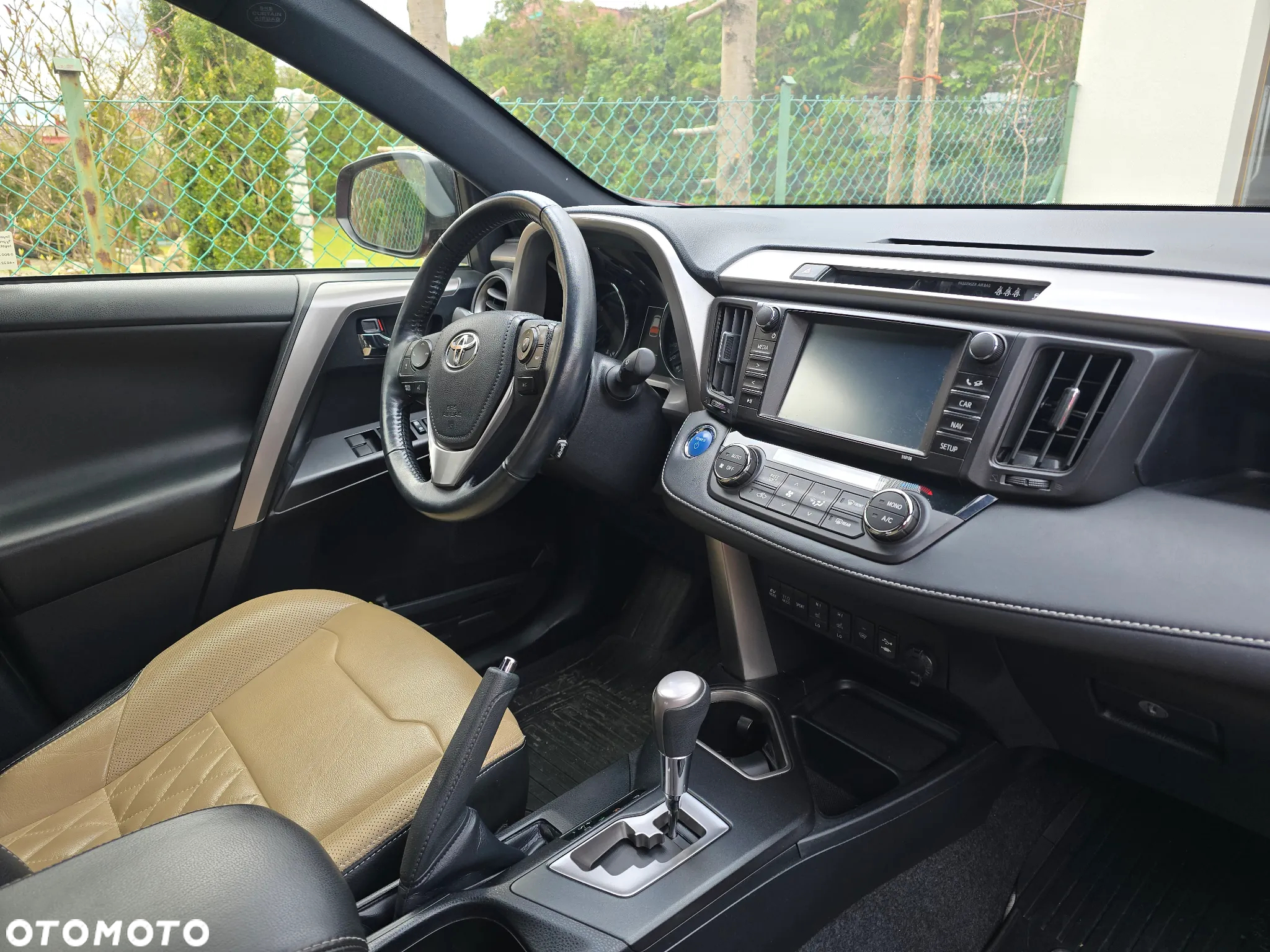 Toyota RAV4 Hybrid Selection 4x2 - 6