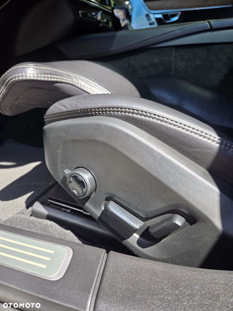 Volvo V90 D4 Inscription - 22