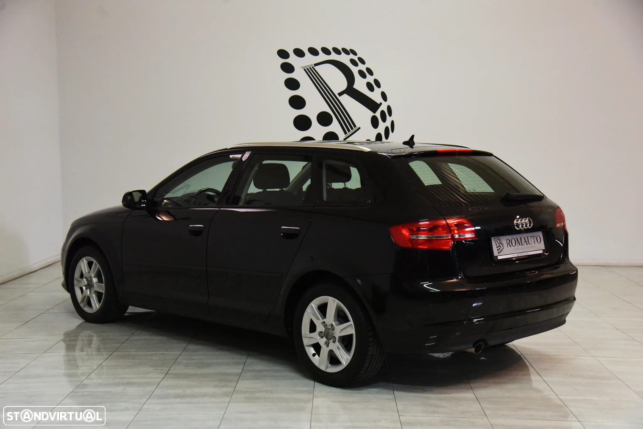 Audi A3 Sportback 1.6 TDI Attraction Special Edition - 6