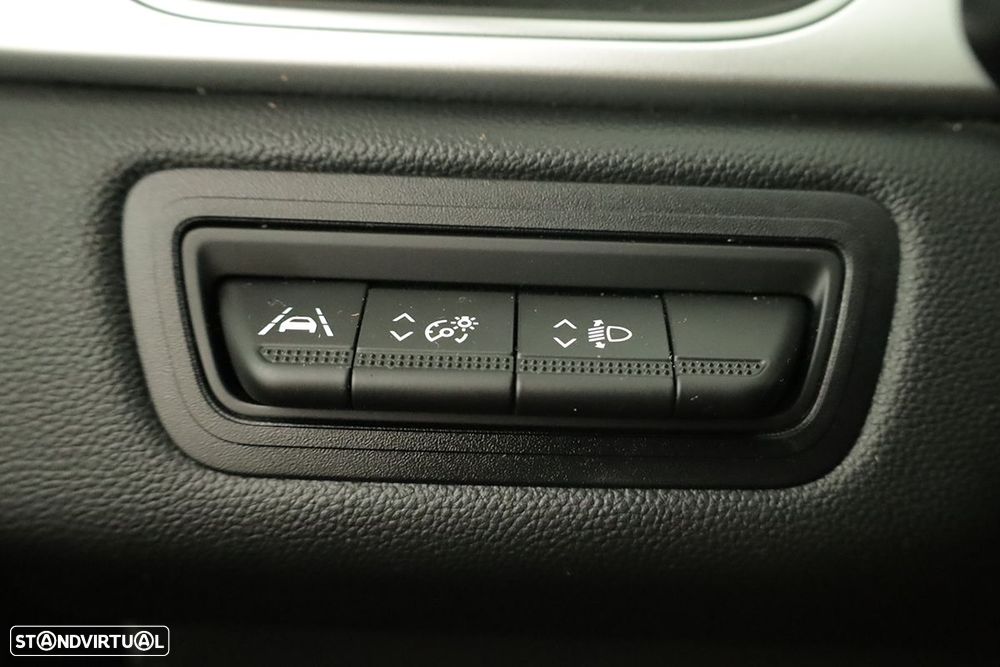 Renault Captur 1.0 TCe Techno Bi-Fuel - 19