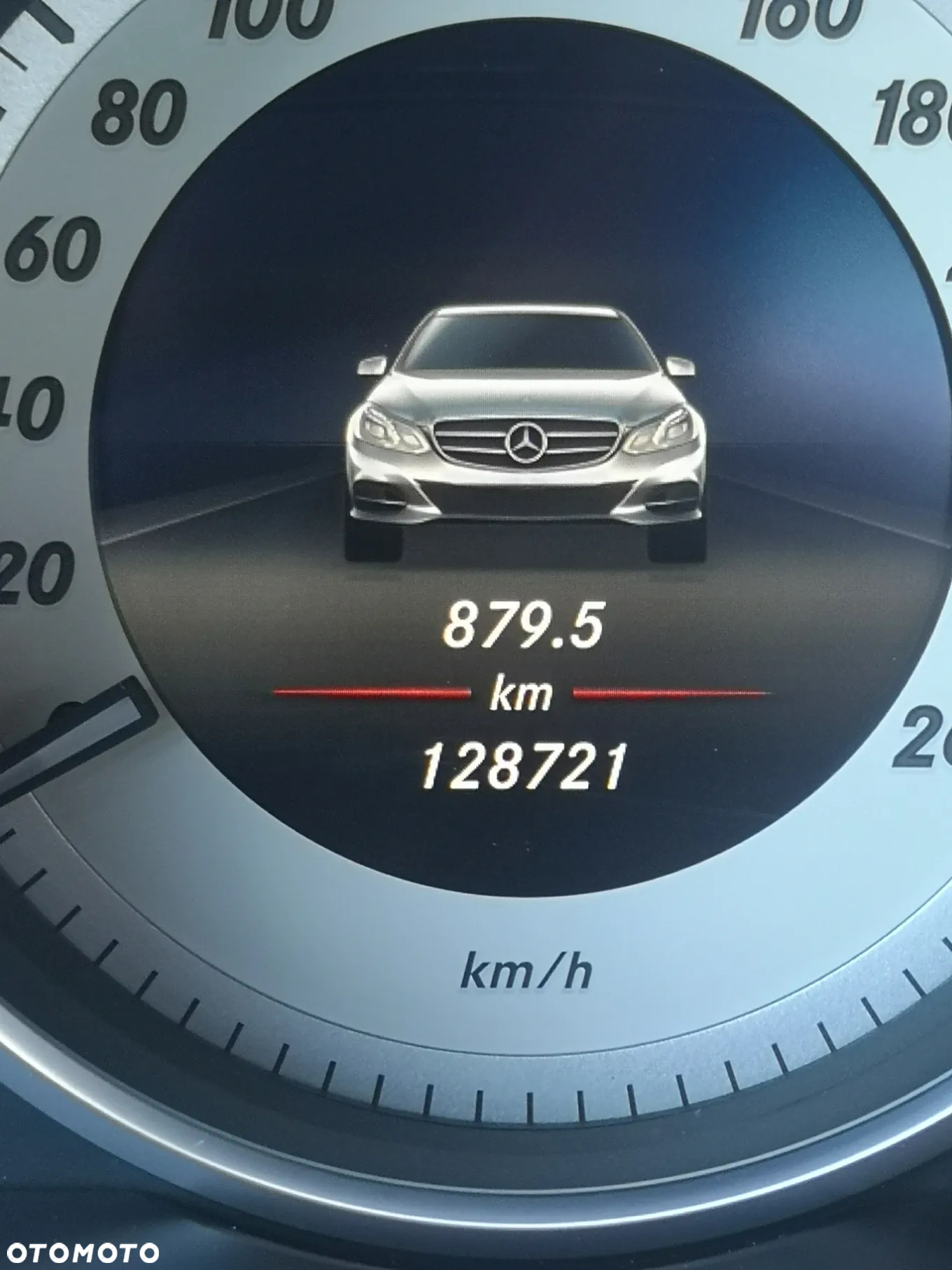 Mercedes-Benz Klasa E 220 CDI BlueEff Avantgarde - 8