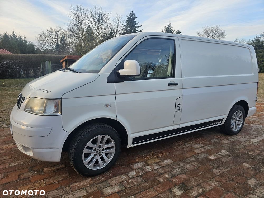 Volkswagen Transporter T5 - 2