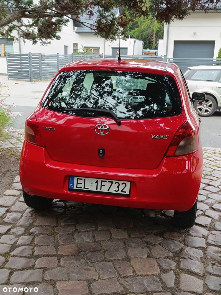 Toyota Yaris 1.0 VVT-i - 7