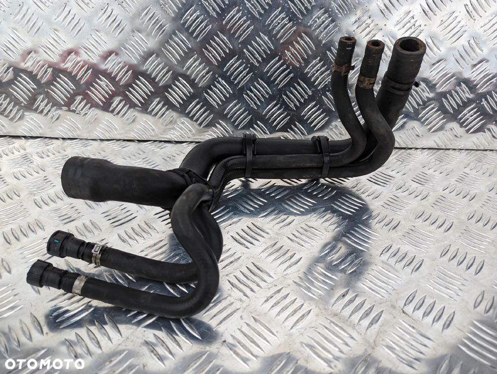 WĘŻE PRZEWODY PŁYNU CHŁODZĄCEGO WODY SCANIA NTG - 2