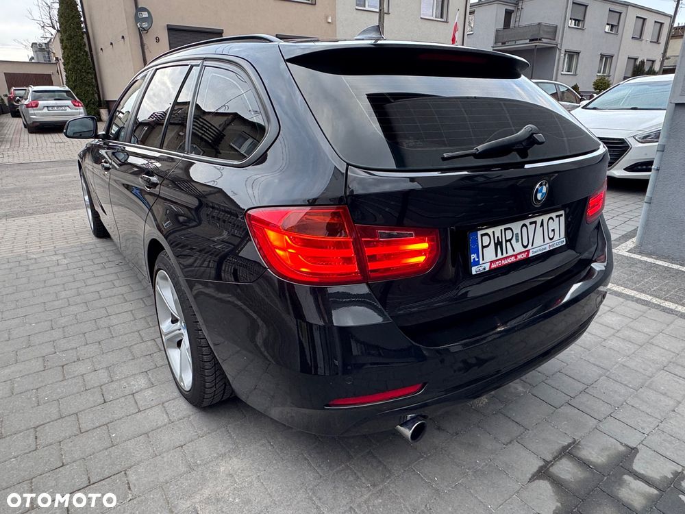 BMW Seria 3 318d - 30