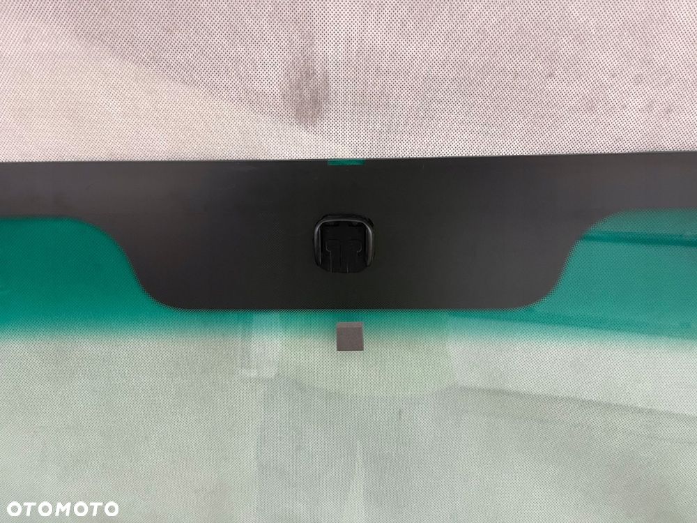 hyundai tiburon hatchback szyba przednia 2002-2009 - 4