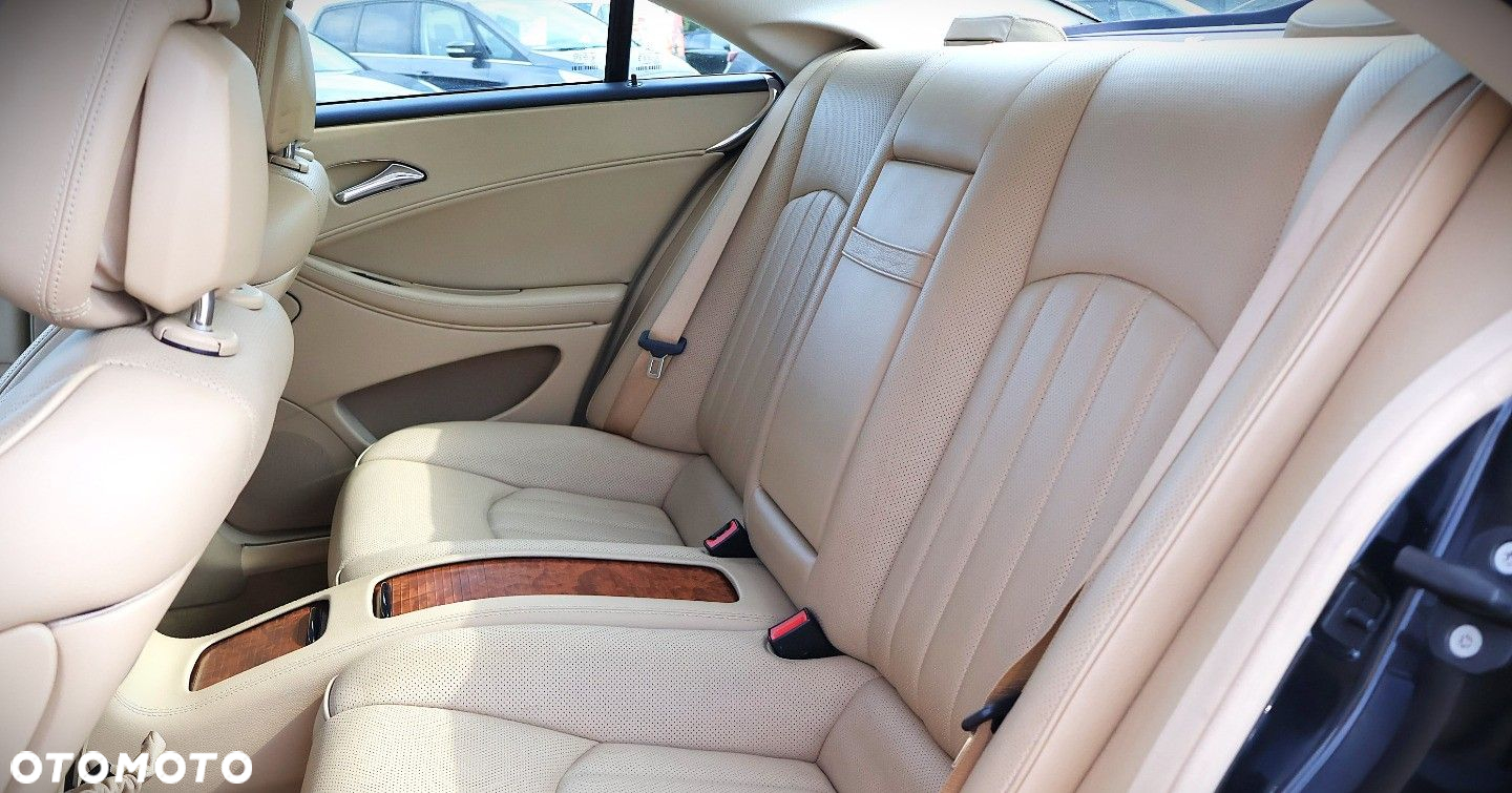 Mercedes-Benz CLS - 15