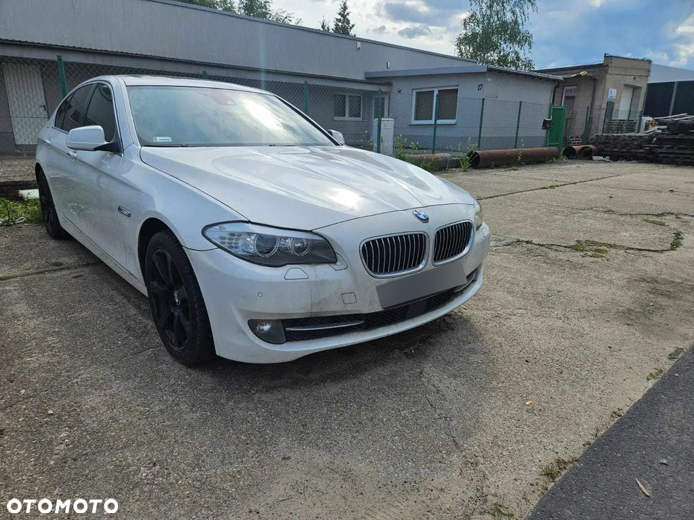 BMW Seria 5 530d xDrive - 3