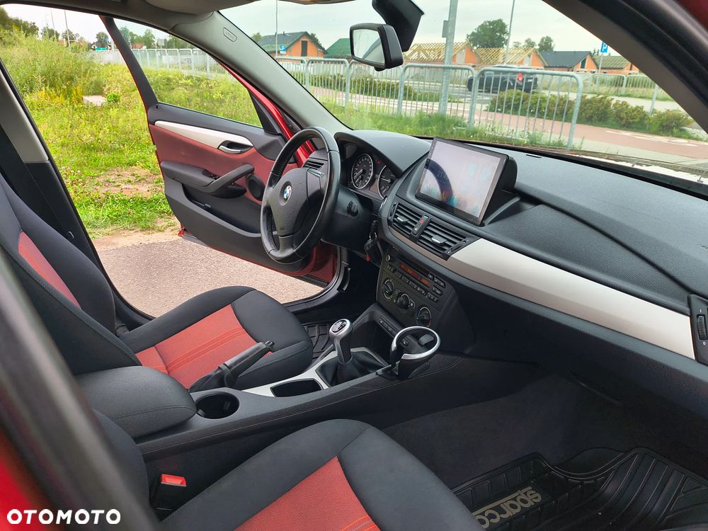 BMW X1 sDrive18d Sport Line - 26