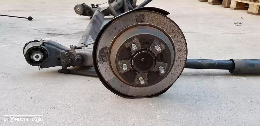 CHARRIOT TRASEIRO KIA CARENS IV 2018 -55100A4560 - 4