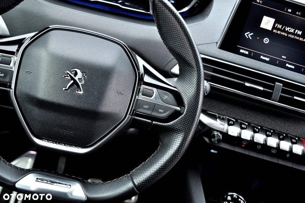 Peugeot 3008 1.2 PureTech Allure S&S - 38