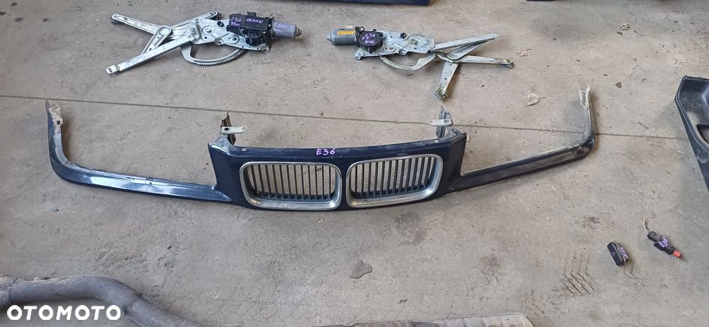 BMW e36 sedan 93 stacyjka deska schowek nosek klapa - 7
