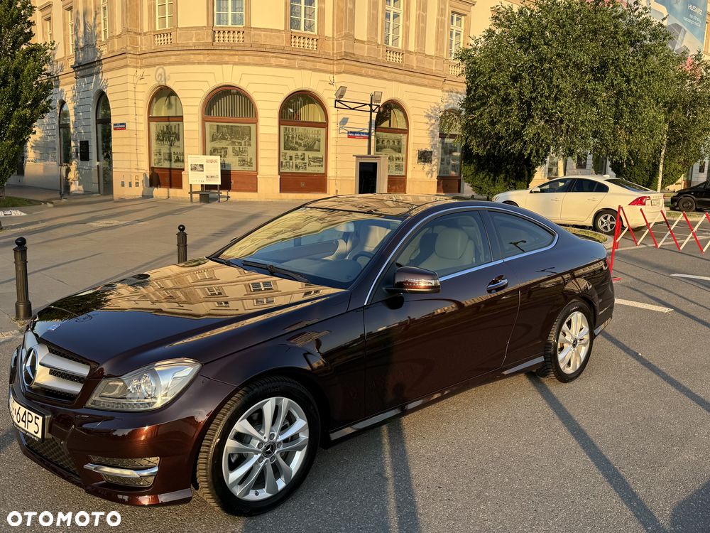 Mercedes-Benz Klasa C 250 CGI BlueEff - 2
