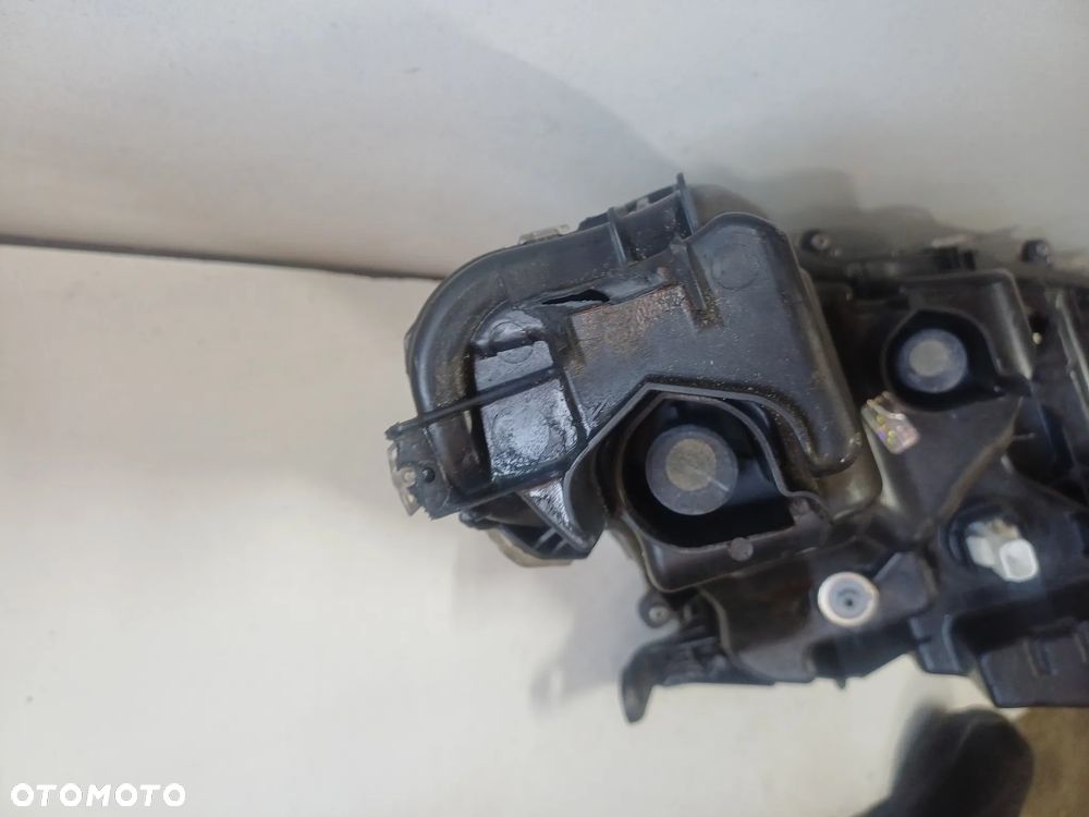 Lampa lewy przod toyota yaris IV 4 full led europa - 10