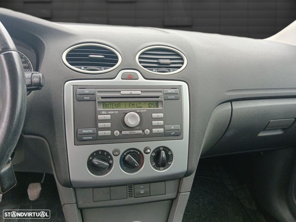 Ford Focus SW 1.6 TDCi Sport - 17