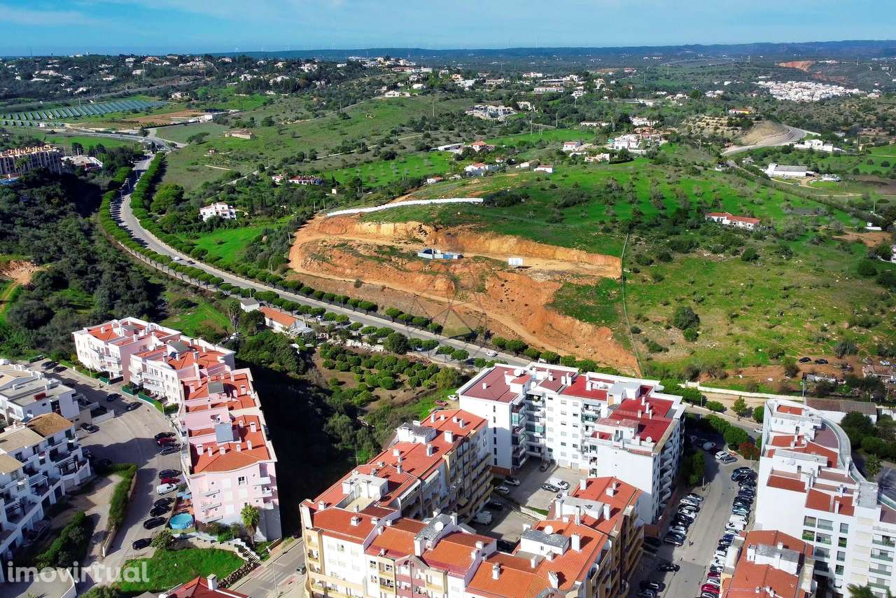 Terreno para construção de prédio multifamiliar em Lagos - Grande imagem: 5/16