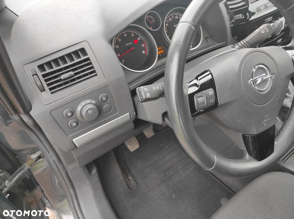 Opel Zafira 1.8 Cosmo - 8