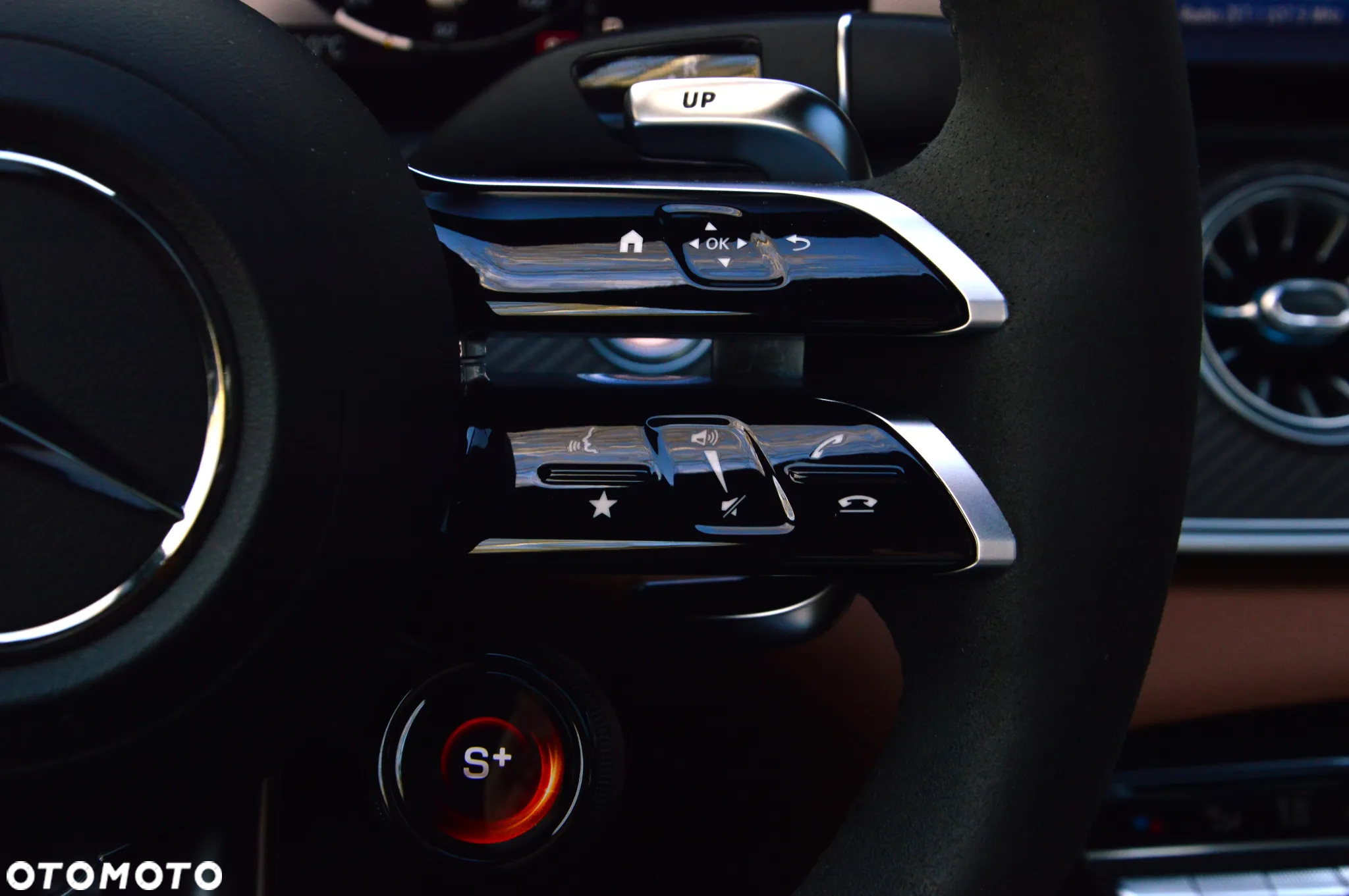 Mercedes-Benz AMG GT 63 S E 4-Matic+ - 38