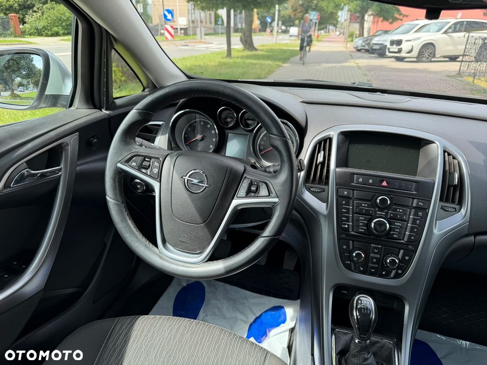 Opel Astra 1.4 Turbo - 19