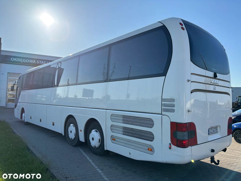 MAN R08 - 2