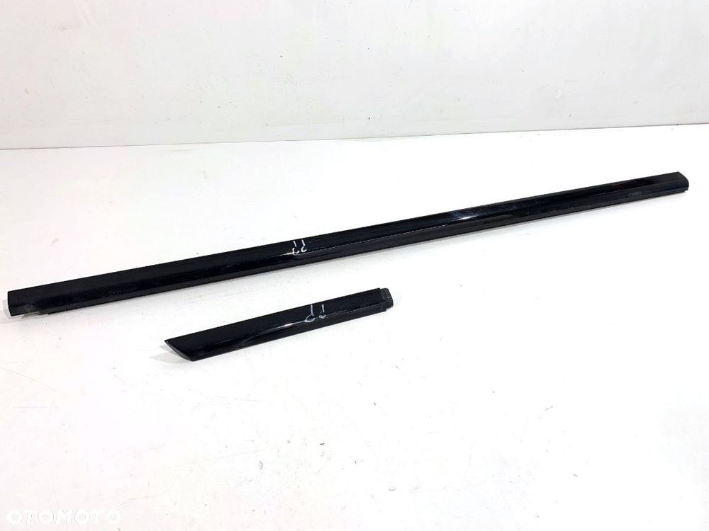 LISTWA ZGARNIAJĄCA PRZÓD PRAWY  BMW 2 Gran Coupe (F44) 2019 - 2022 220 i 131 kW [178 KM] benzyna - 1