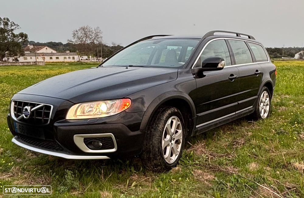 Volvo XC 70 D5 Momentum Geartronic - 1