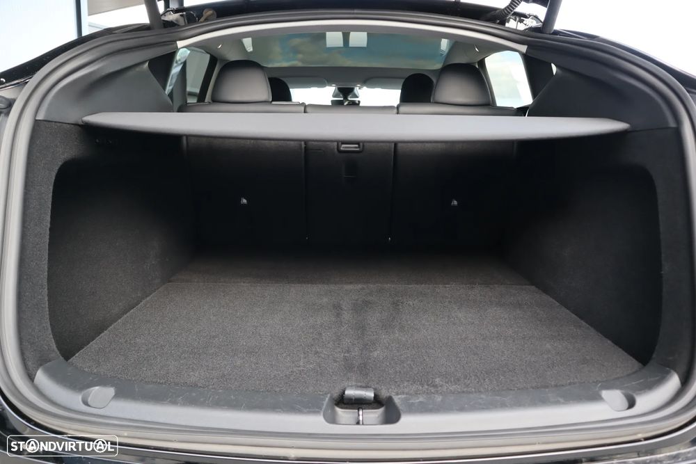 Tesla Model Y Performance Dual Motor AWD - 7