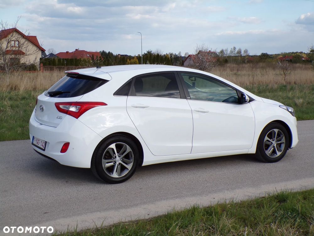 Hyundai i30 1.4 GO - 10