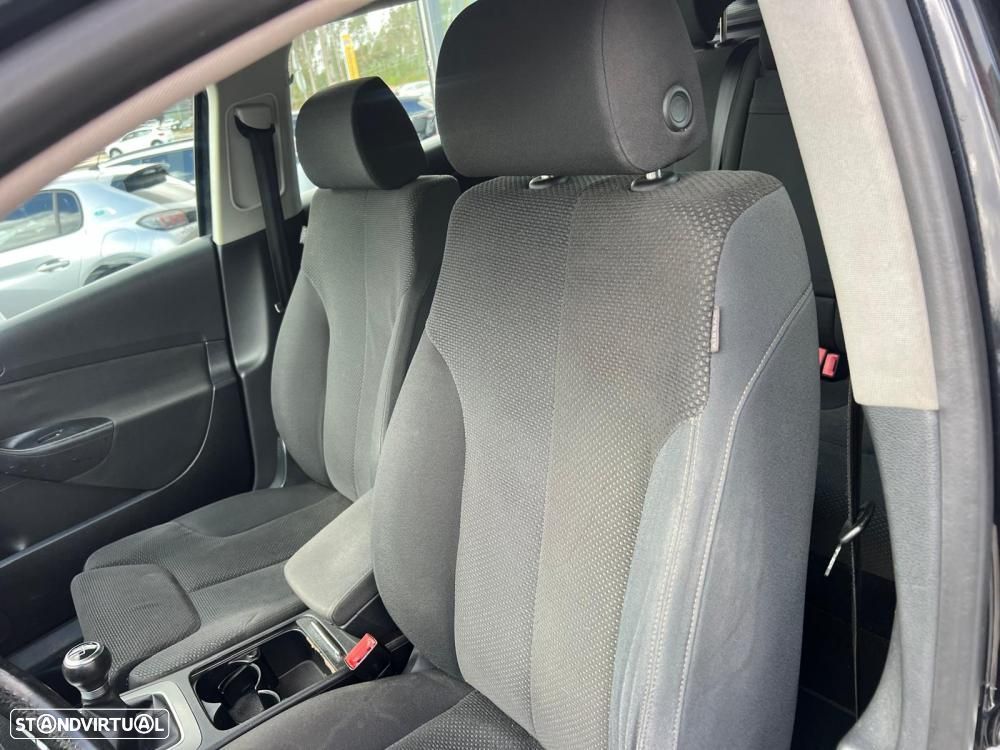 VW Passat Variant 2.0 TDI Trendline - 6
