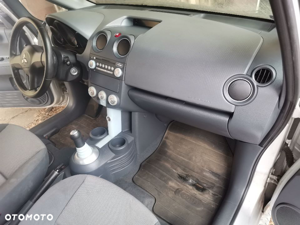 Deska Kokpit Konsola Air Bag Pasy Colt VI Z30 Komplet 04-08 Oryginał