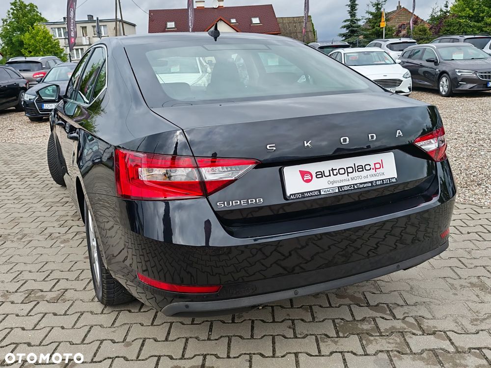 Skoda Superb 1.5 TSI Ambition DSG - 5