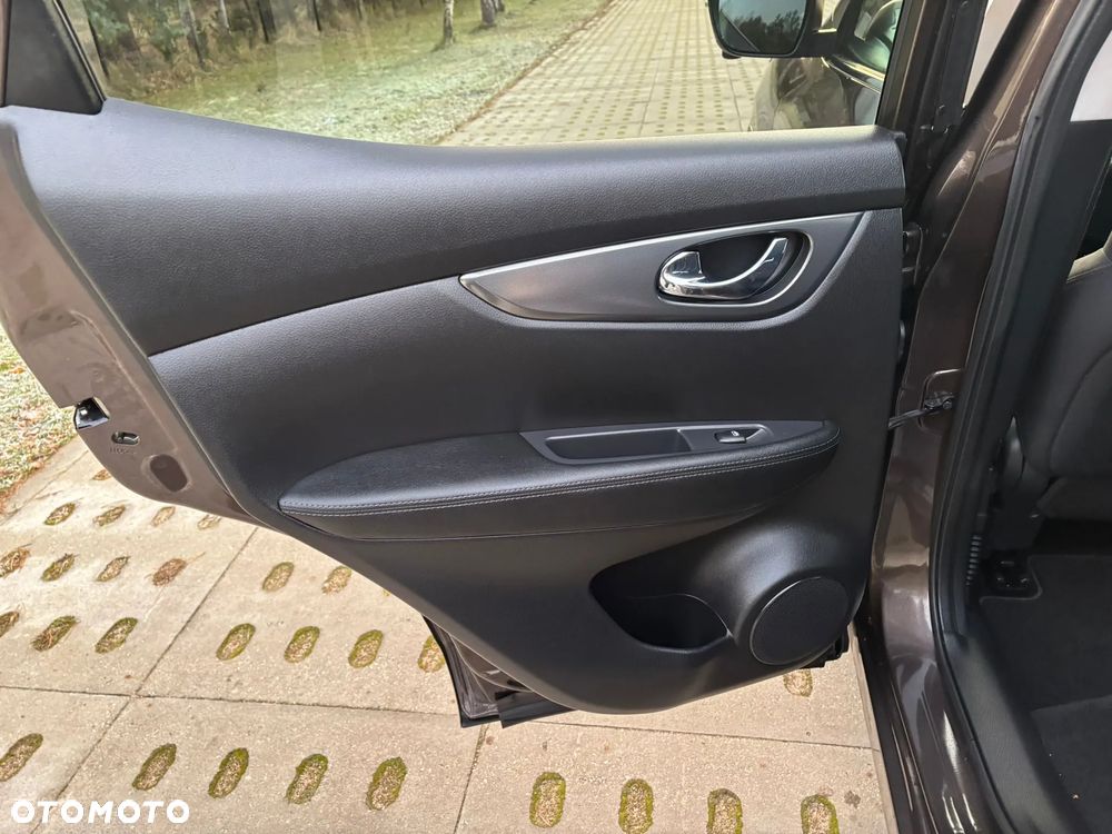 Nissan Qashqai 1.3 DIG-T N-WAY - 34