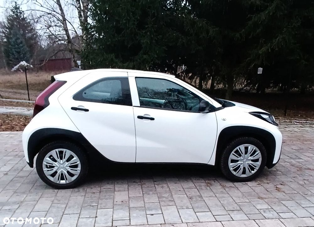 Toyota Aygo X 1.0 VVT-i Limited - 1