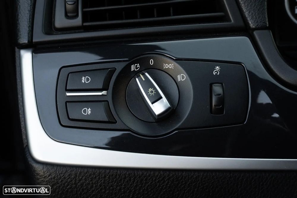 BMW 520 d Line Luxury - 30