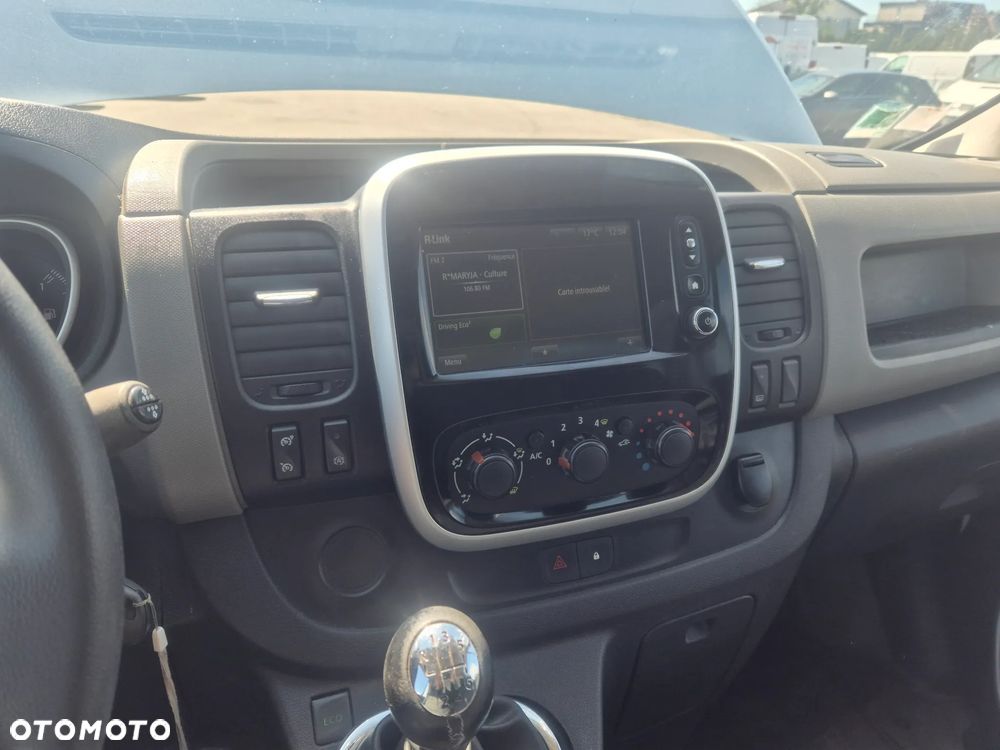 Renault Trafic - 10