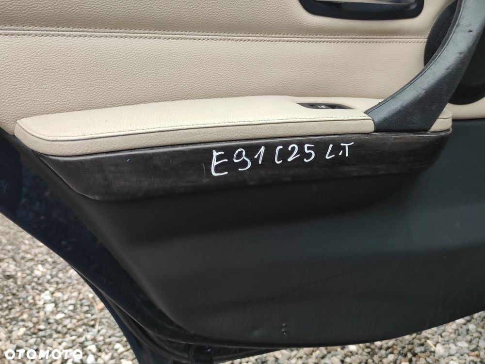 LISTWY DEKORACYJNE DEKORY BOCZKÓW BMW E90 E91 LIFT - 3