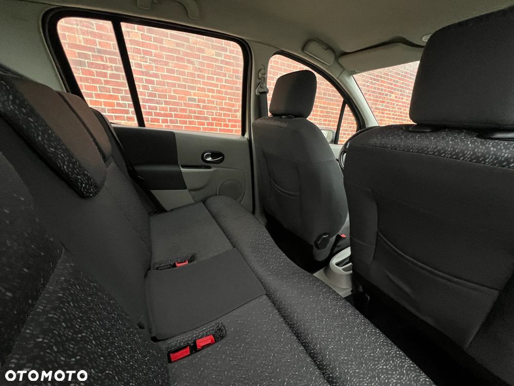 Renault Modus - 16