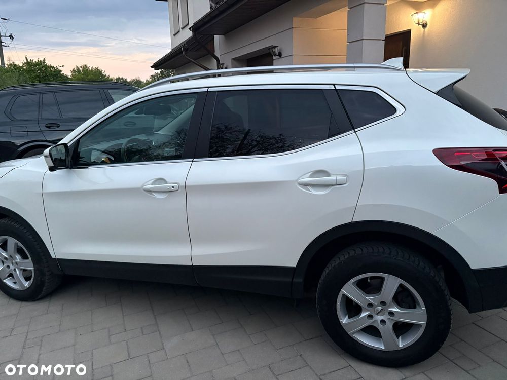 Nissan Qashqai 1.7 dCi 4x4 Tekna Xtronic - 5