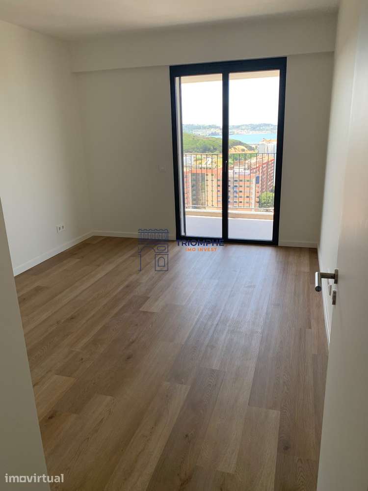 Apartamento T3 no Vista Mirear, Miraflores - Grande imagem: 3/17