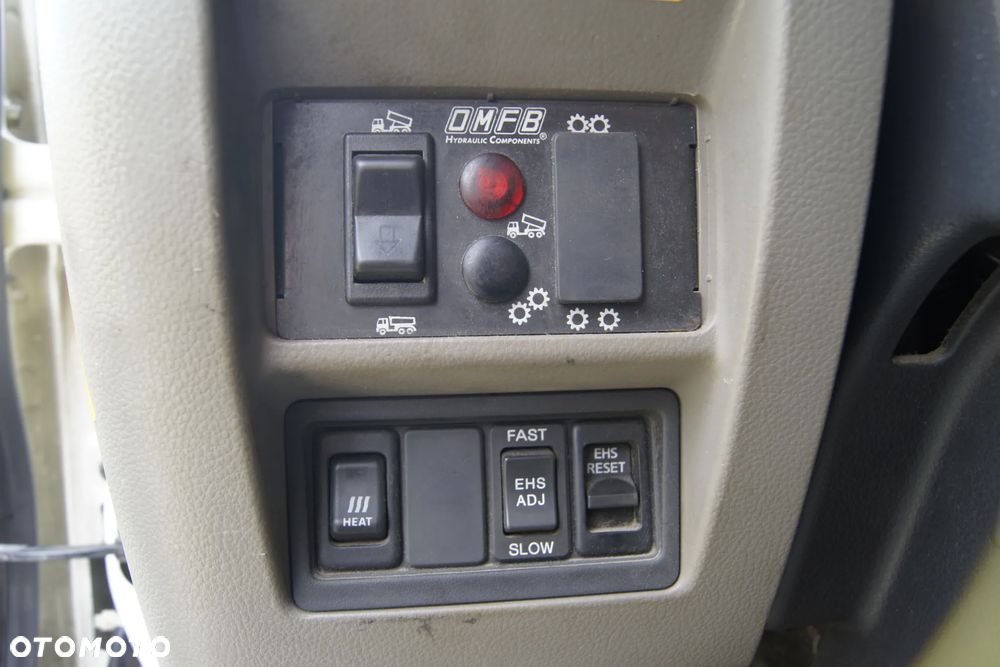 Nissan CABSTAR - 25